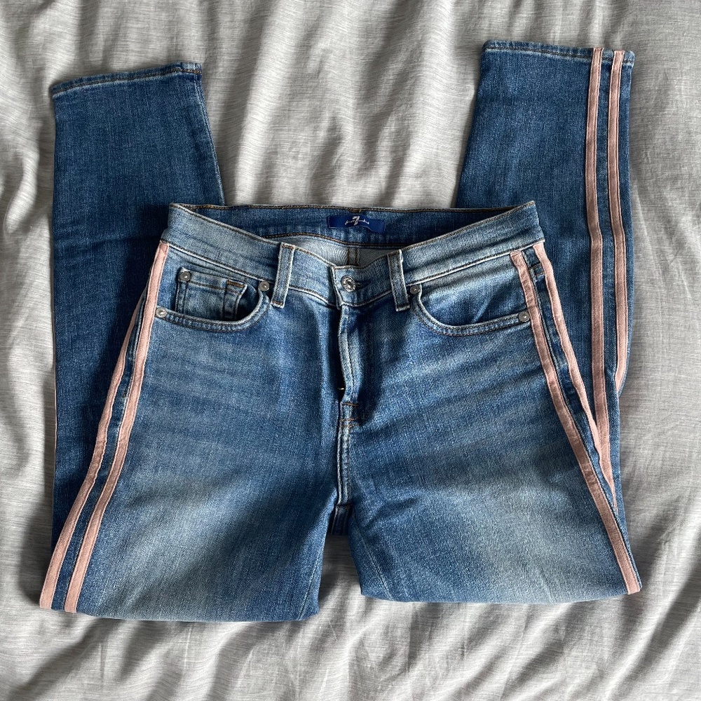 7 for all mankind jeans with light pink stripe size 26
